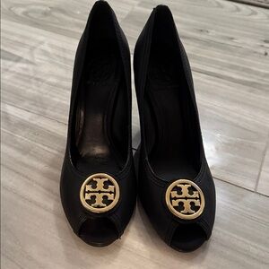 Tory Burch Aurelia Landed Capra Leat Wedge Size 9